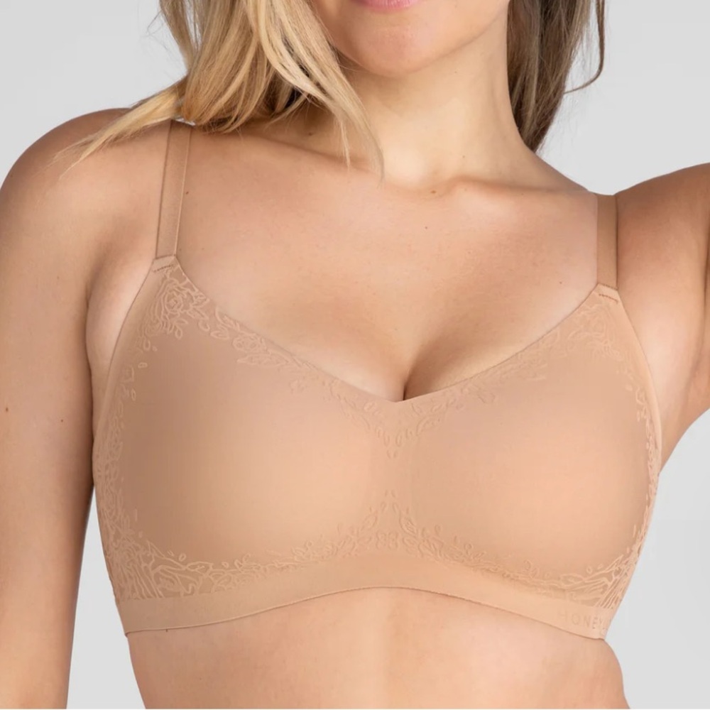 Honeylove Silhouette Roses Bra in Medium size in Roses Sand color